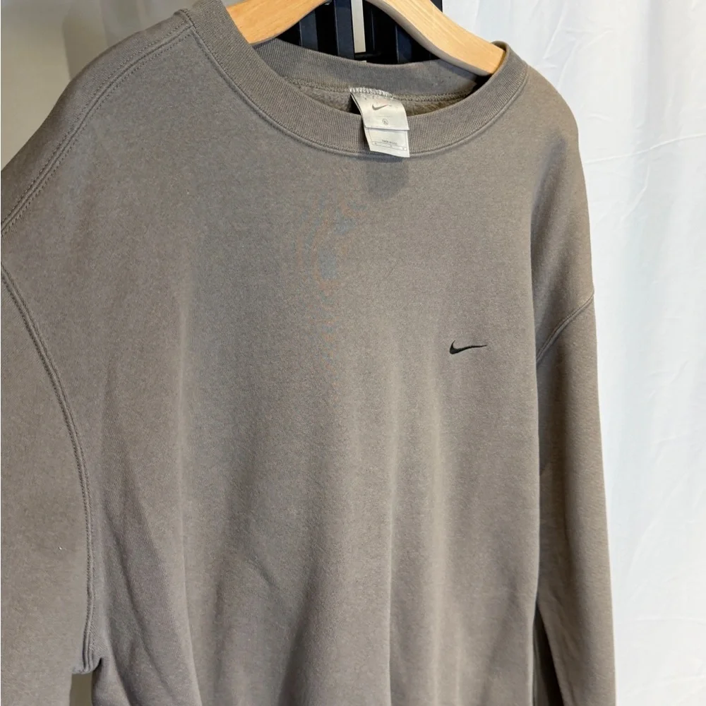 Nike Men's Crewneck Sweater in‎ Charcoal